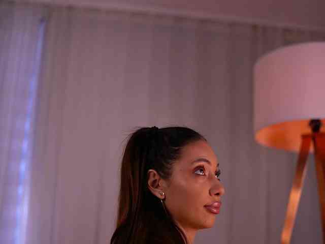 LaylaKristal webcam