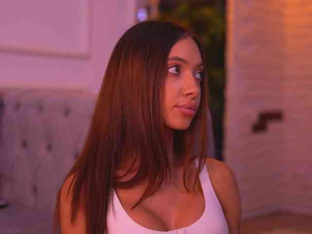 LaylaKristal webcam