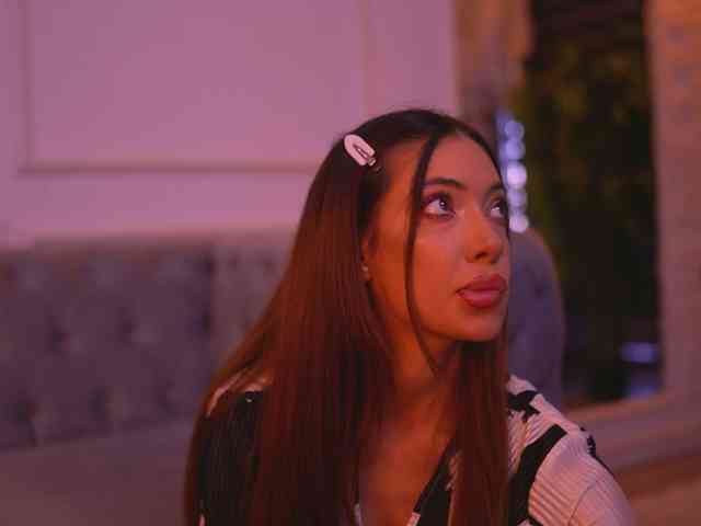 LaylaKristal webcam