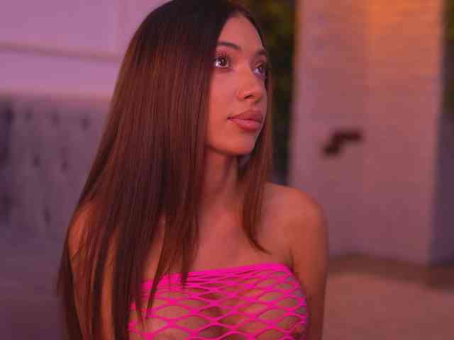 LaylaKristal webcam