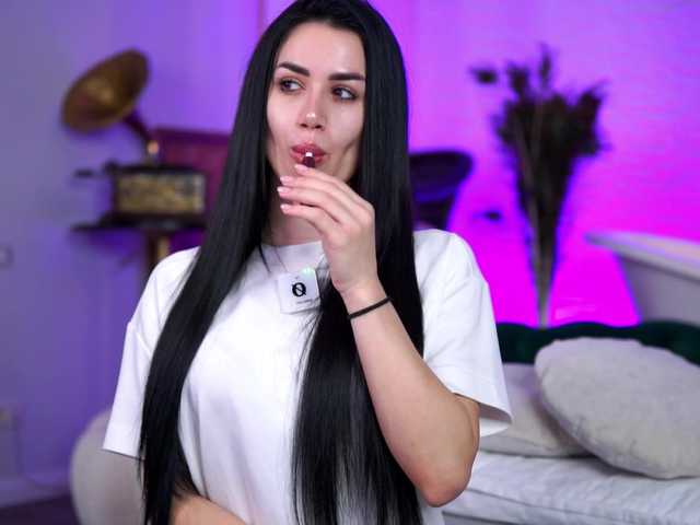 Sex chat gratuit in direct cu JennaDay pe BongaCams