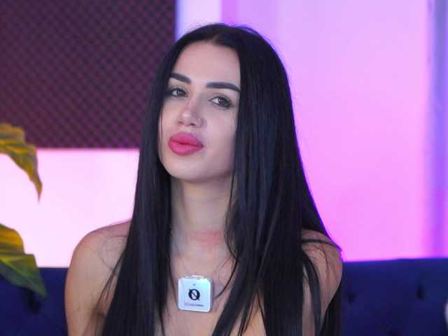 Sex chat gratuit in direct cu JennaDay pe BongaCams