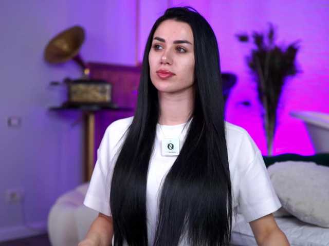 Sex chat gratuit in direct cu JennaDay pe BongaCams