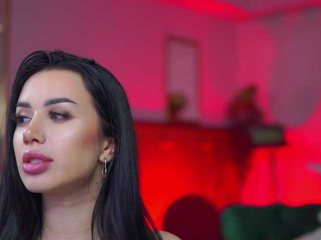 Sex chat gratuit in direct cu JennaDay pe BongaCams