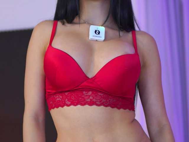 Sex chat gratuit in direct cu JennaDay pe BongaCams