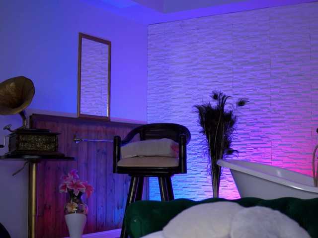 JennaDay's BongaCams show and profile