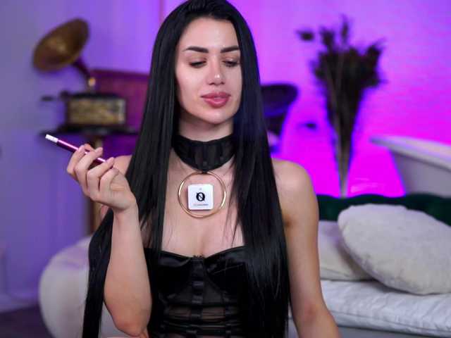 Sex chat gratuit in direct cu JennaDay pe BongaCams