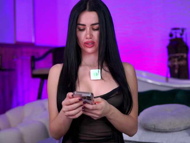 Sex chat gratuit in direct cu JennaDay pe BongaCams