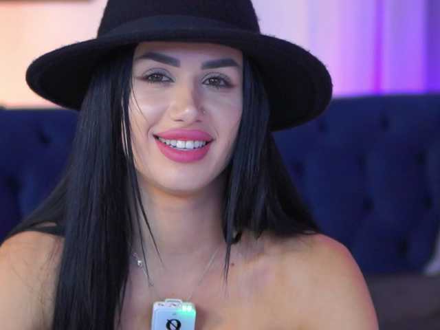 Sex chat gratuit in direct cu JennaDay pe BongaCams