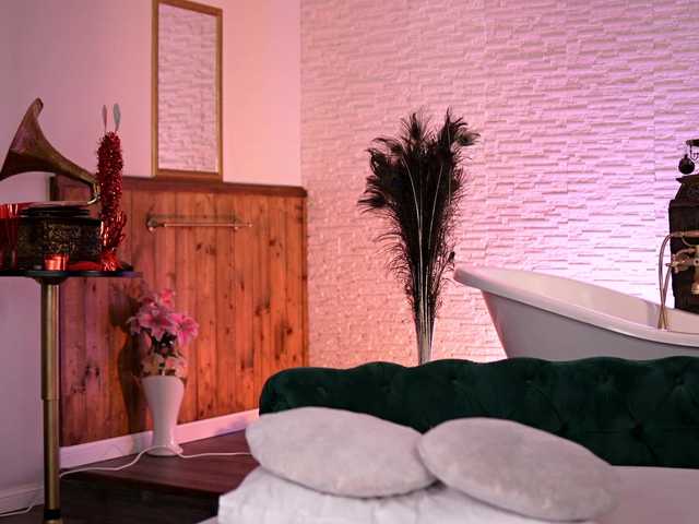 Sex chat gratuit in direct cu JennaDay pe BongaCams