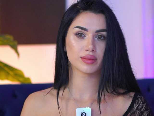 Sex chat gratuit in direct cu JennaDay pe BongaCams