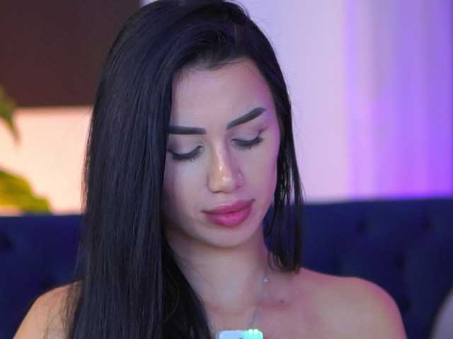 Sex chat gratuit in direct cu JennaDay pe BongaCams