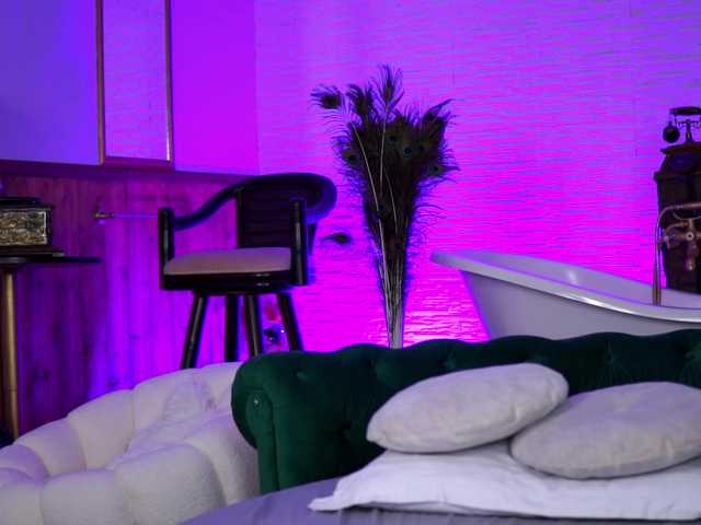 Sex chat gratuit in direct cu JennaDay pe BongaCams