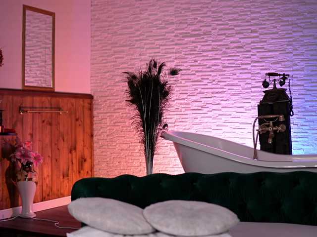 JennaDay's BongaCams show and profile