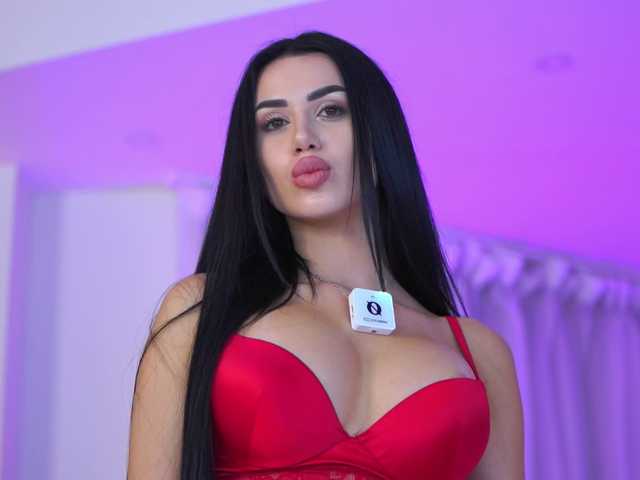 Sex chat gratuit in direct cu JennaDay pe BongaCams