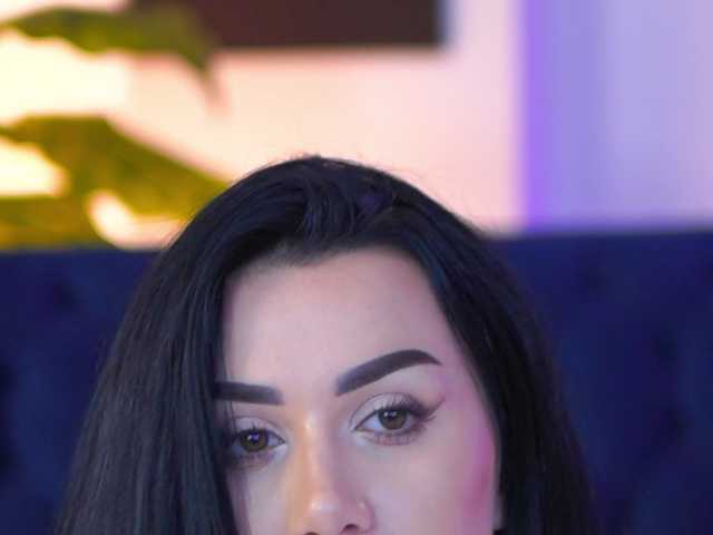 Sex chat gratuit in direct cu JennaDay pe BongaCams