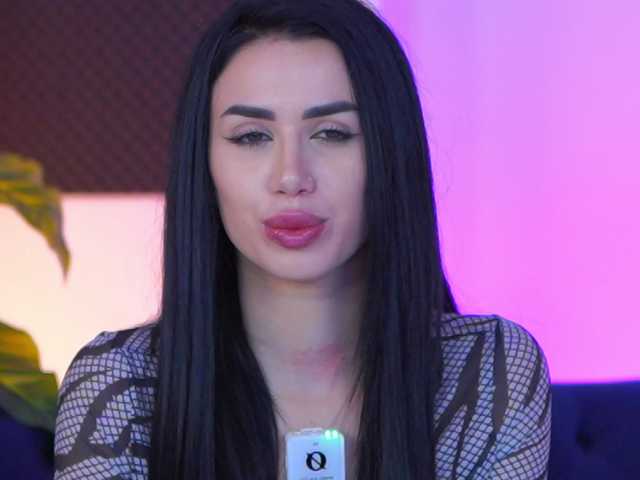 Sex chat gratuit in direct cu JennaDay pe BongaCams