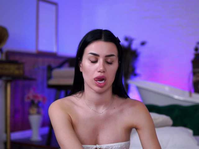 JennaDay's BongaCams show and profile