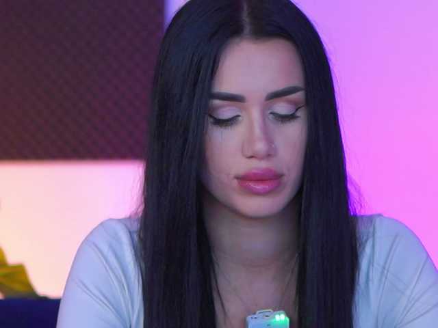 Sex chat gratuit in direct cu JennaDay pe BongaCams