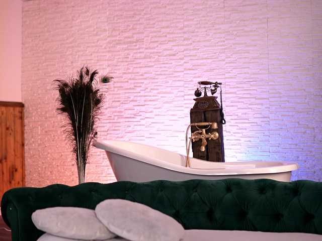 JennaDay's BongaCams show and profile