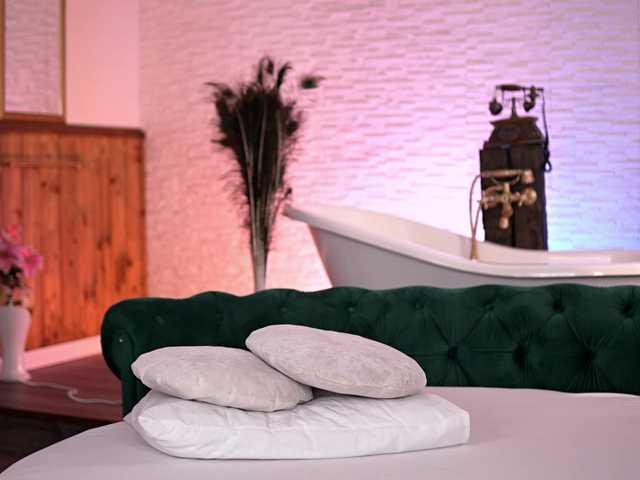 JennaDay's BongaCams show and profile