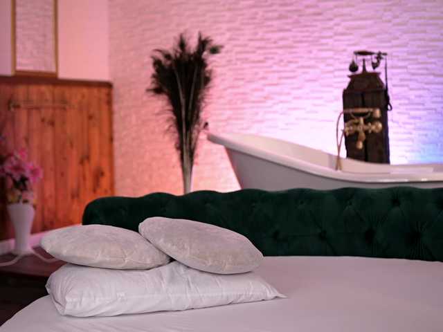 JennaDay's BongaCams show and profile