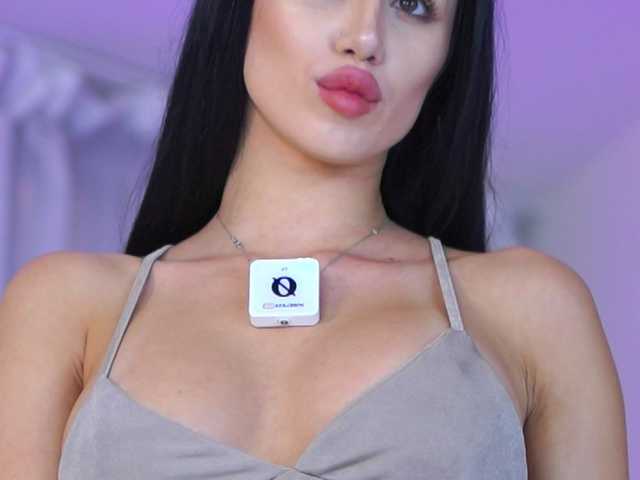 Sex chat gratuit in direct cu JennaDay pe BongaCams