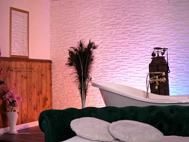 JennaDay's BongaCams show and profile