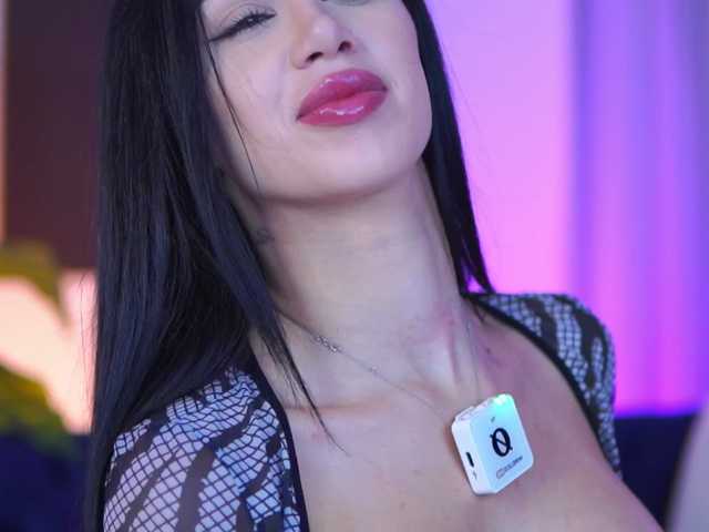 Sex chat gratuit in direct cu JennaDay pe BongaCams