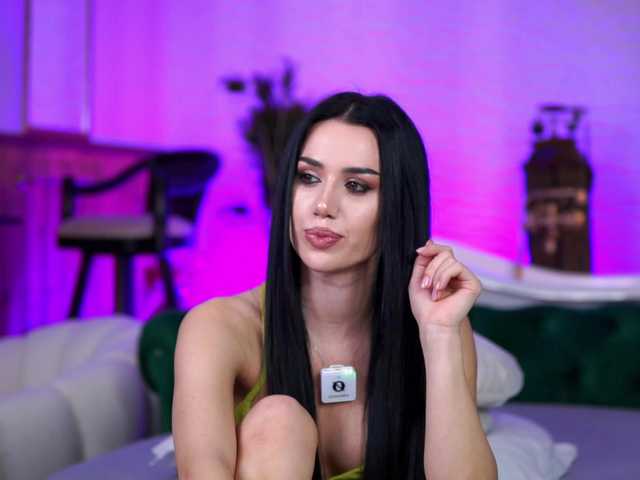 Sex chat gratuit in direct cu JennaDay pe BongaCams