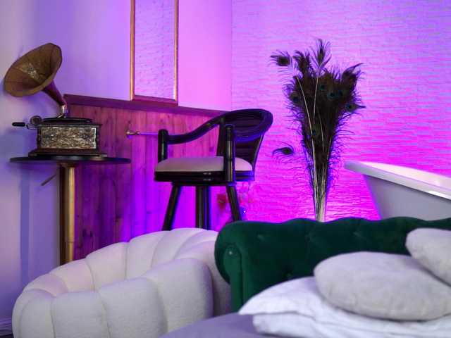 JennaDay's BongaCams show and profile