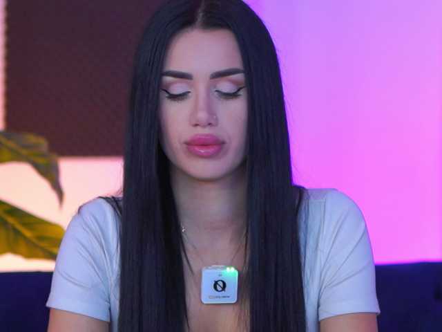 Sex chat gratuit in direct cu JennaDay pe BongaCams