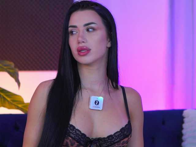 Sex chat gratuit in direct cu JennaDay pe BongaCams