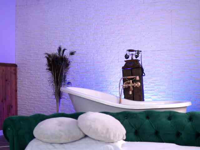 JennaDay Live Webcam on BongaCams