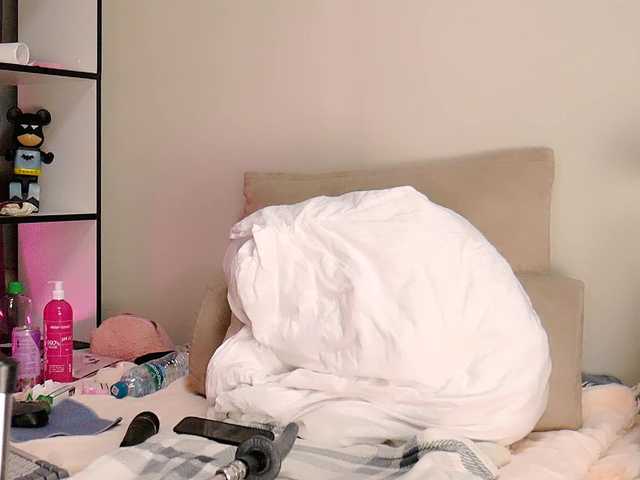 viamoon's BongaCams show and profile