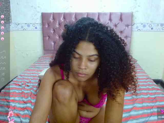 AlessandraRay webcam