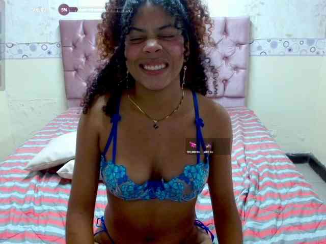 AlessandraRay webcam