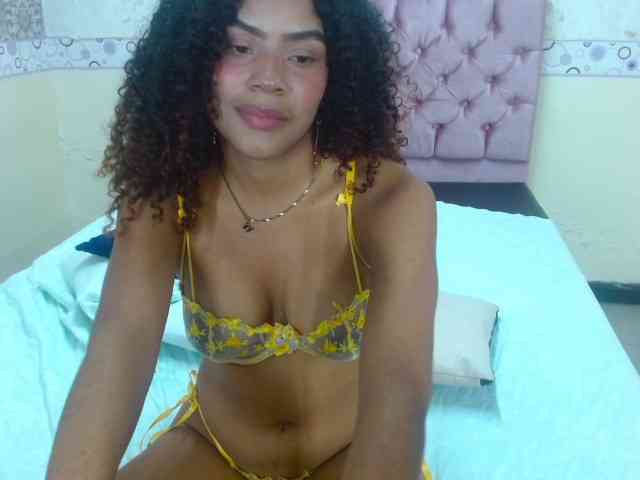 AlessandraRay webcam