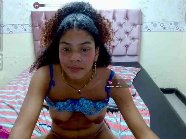 AlessandraRay webcam