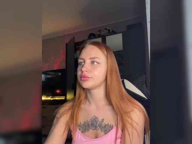 LanaKs webcam