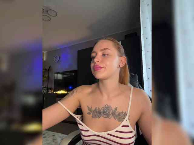 LanaKs webcam