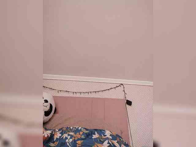 Denyse-Eliza webcam
