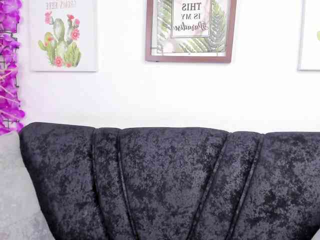 Zulema-parvin webcam