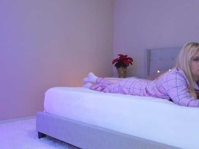 Sunshine-'s BongaCams show and profile