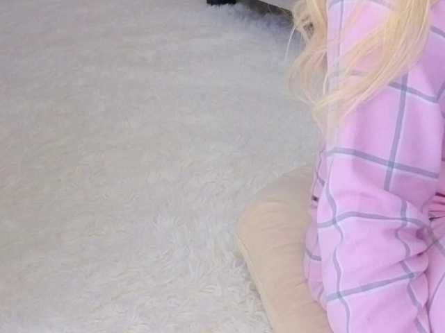 Sunshine-'s BongaCams show and profile