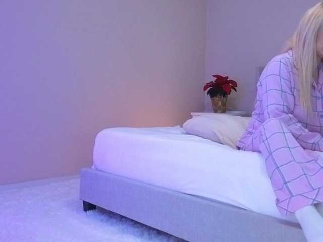 Sunshine-'s BongaCams show and profile