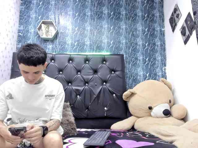 exotichot-couple webcam