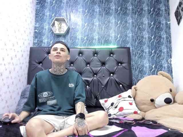 exotichot-couple webcam