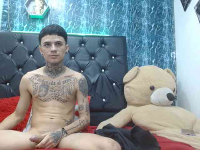 exotichot-couple webcam