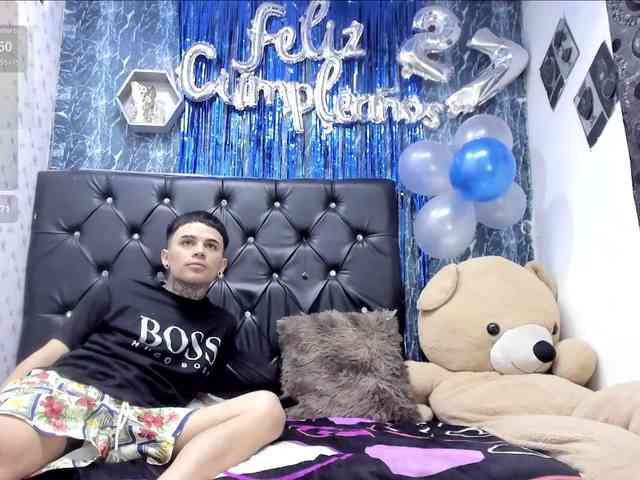 exotichot-couple webcam